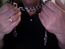 How to Hold the Rosary, Step 1